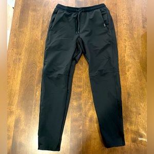 Men’s jogger pants. UNRL. Size small.